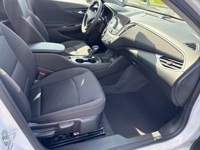 2023 Chevrolet Malibu LS