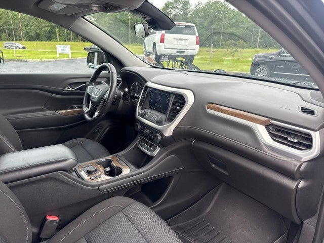 2022 GMC Acadia SLE