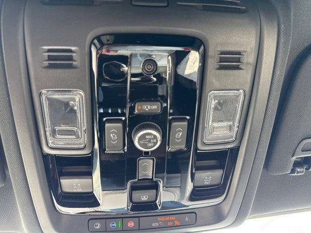 2026 GMC Yukon AT4 - Photo 28