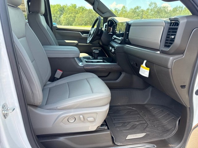 2026 GMC Sierra 1500 SLT - Photo 10